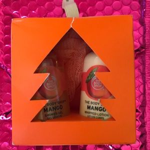 The Body Shop Shower Kit ✨